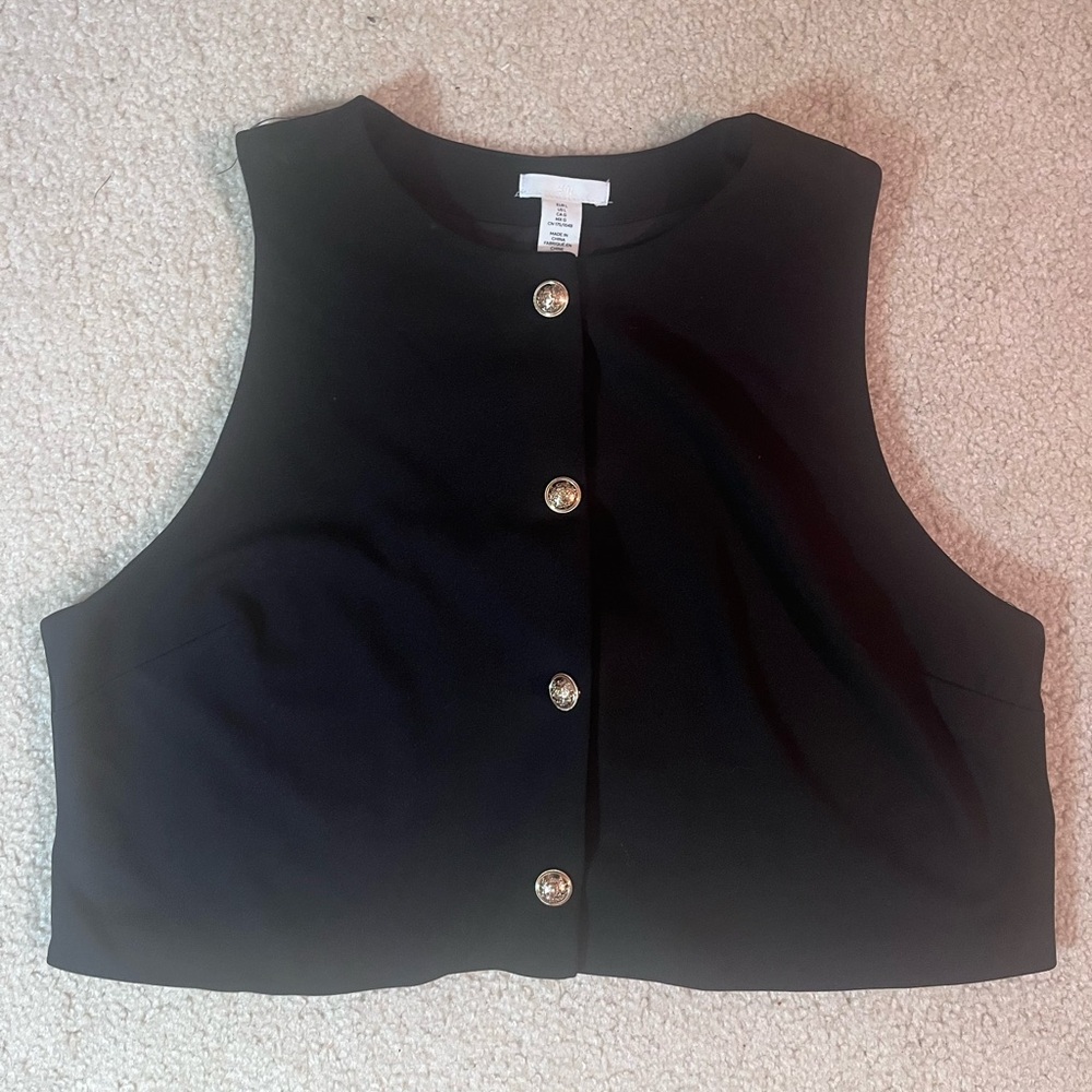 H&M Black Buttoned Crop Tank Top